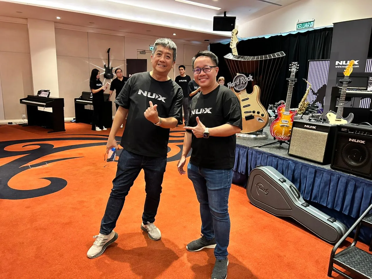 NUX Dealer Meeting - Prestige Dealer Award