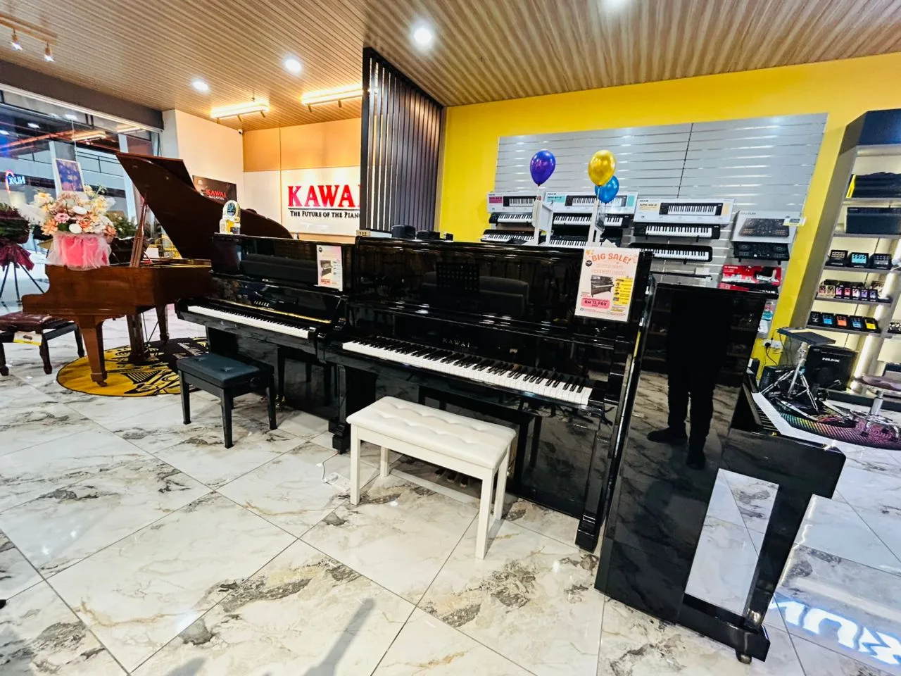 Podium Outlet Grand Opening